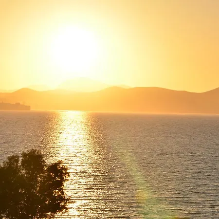 Costa Angela Seaside Отель