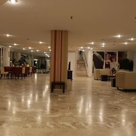 Costa Angela Seaside Отель