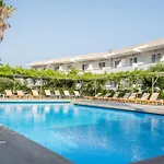 Costa Angela Seaside מלון 3*