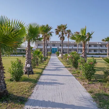 Costa Angela Seaside 3* コス・タウン