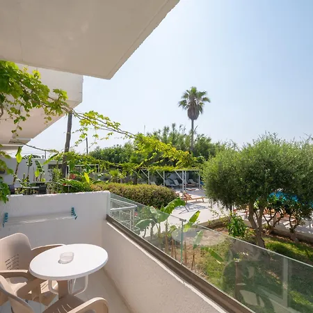 Costa Angela Seaside ホテル