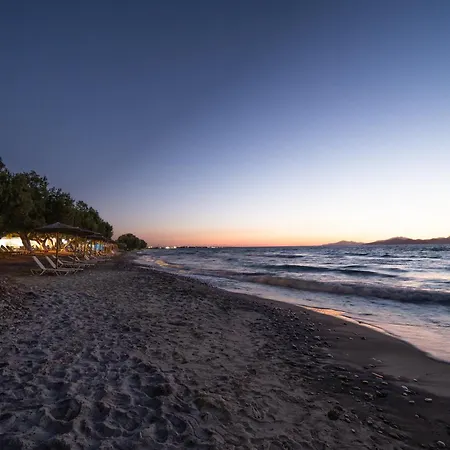 Costa Angela Seaside ホテル