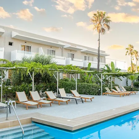 Costa Angela Seaside Resort 3*