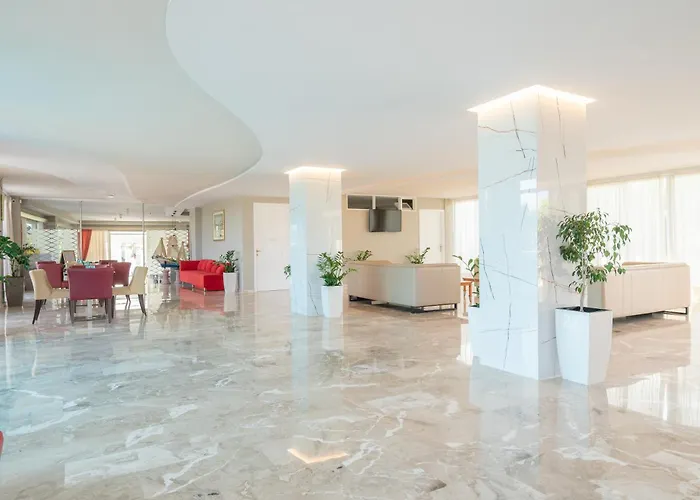 Costa Angela Seaside Hotel