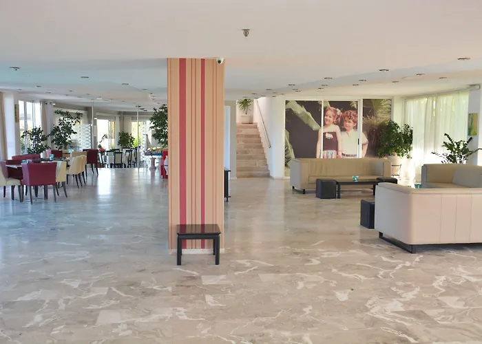 Costa Angela Seaside Hotell